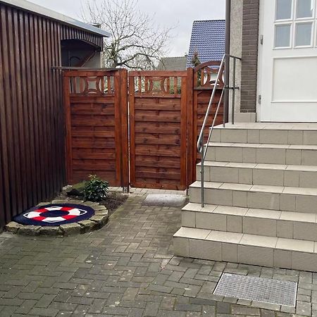 Ferienwohnung Mit Warnowblick Ρόστοκ Εξωτερικό φωτογραφία