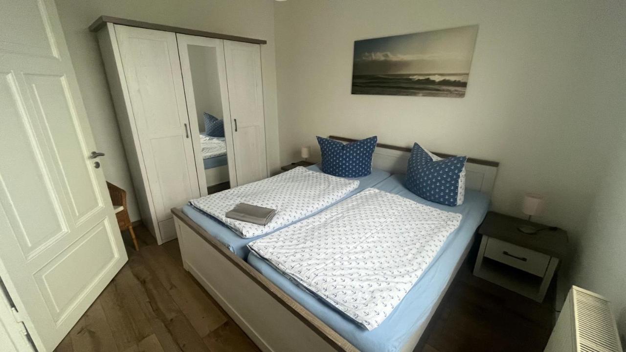 Ferienwohnung Mit Warnowblick Ρόστοκ Εξωτερικό φωτογραφία